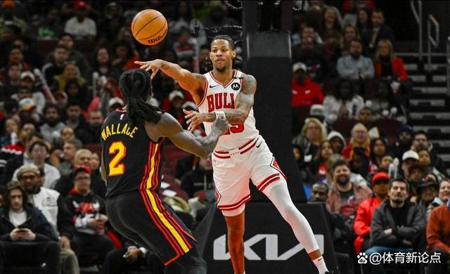 76人轻取马刺,布伦森统治全场 76人轻取马刺,布伦森统治全场