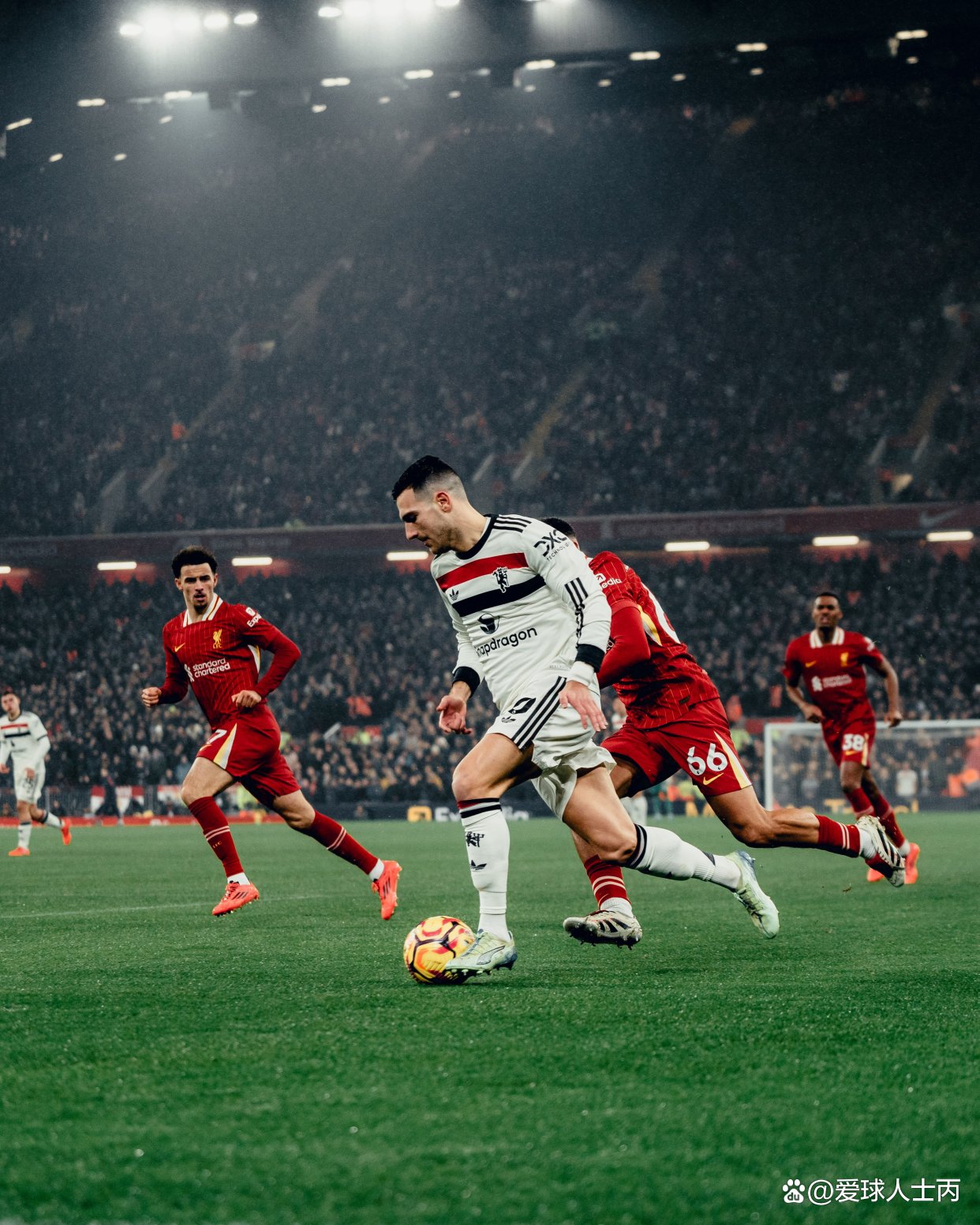 摩洛哥轻取利物浦，福登点燃赛场