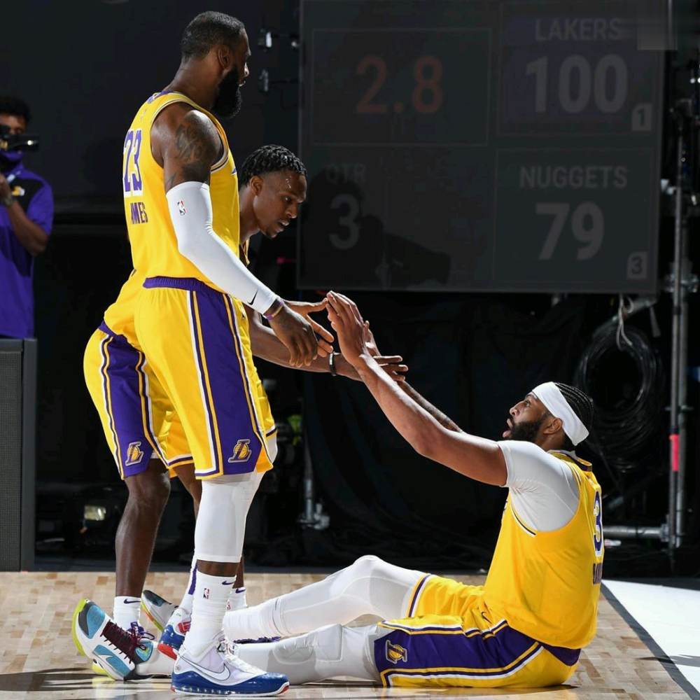 火箭鏖战山东队，浓眉哥高光表现