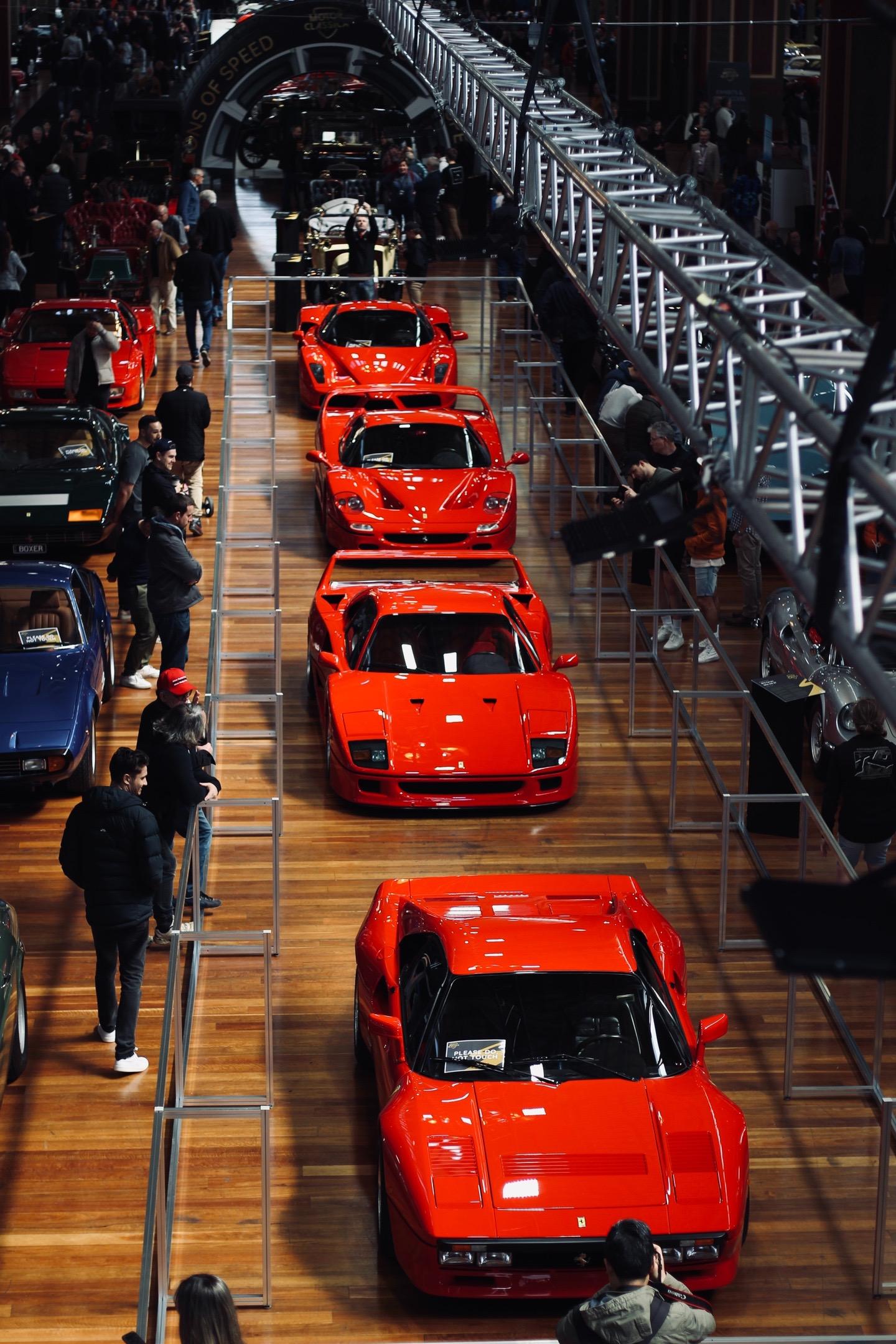 哈斯车队碾压迈凯伦，拉塞尔惊艳四座