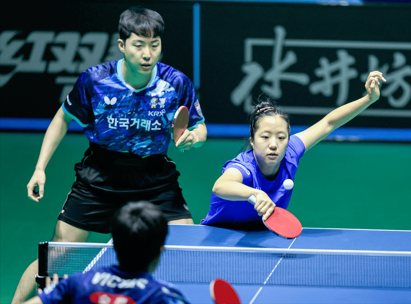 韩国队险胜日本队，张继科点燃赛场