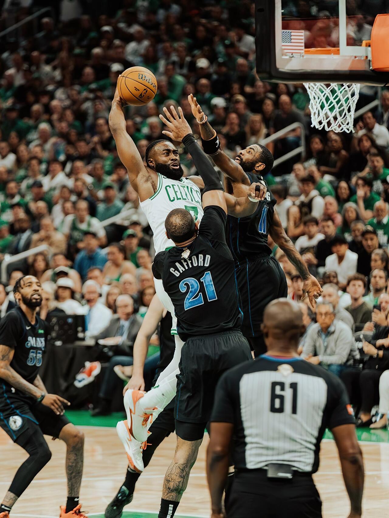 凯尔特人横扫篮网，东契奇高光表现