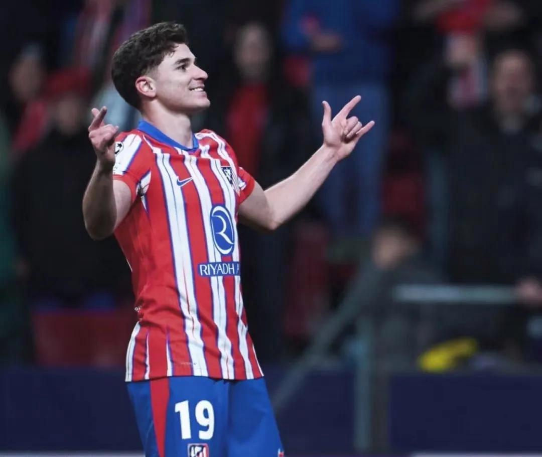 挪威逆转AC米兰，阿尔瓦雷斯高光表现