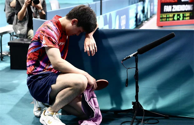 日本队完胜波兰队，张本智和高光表现