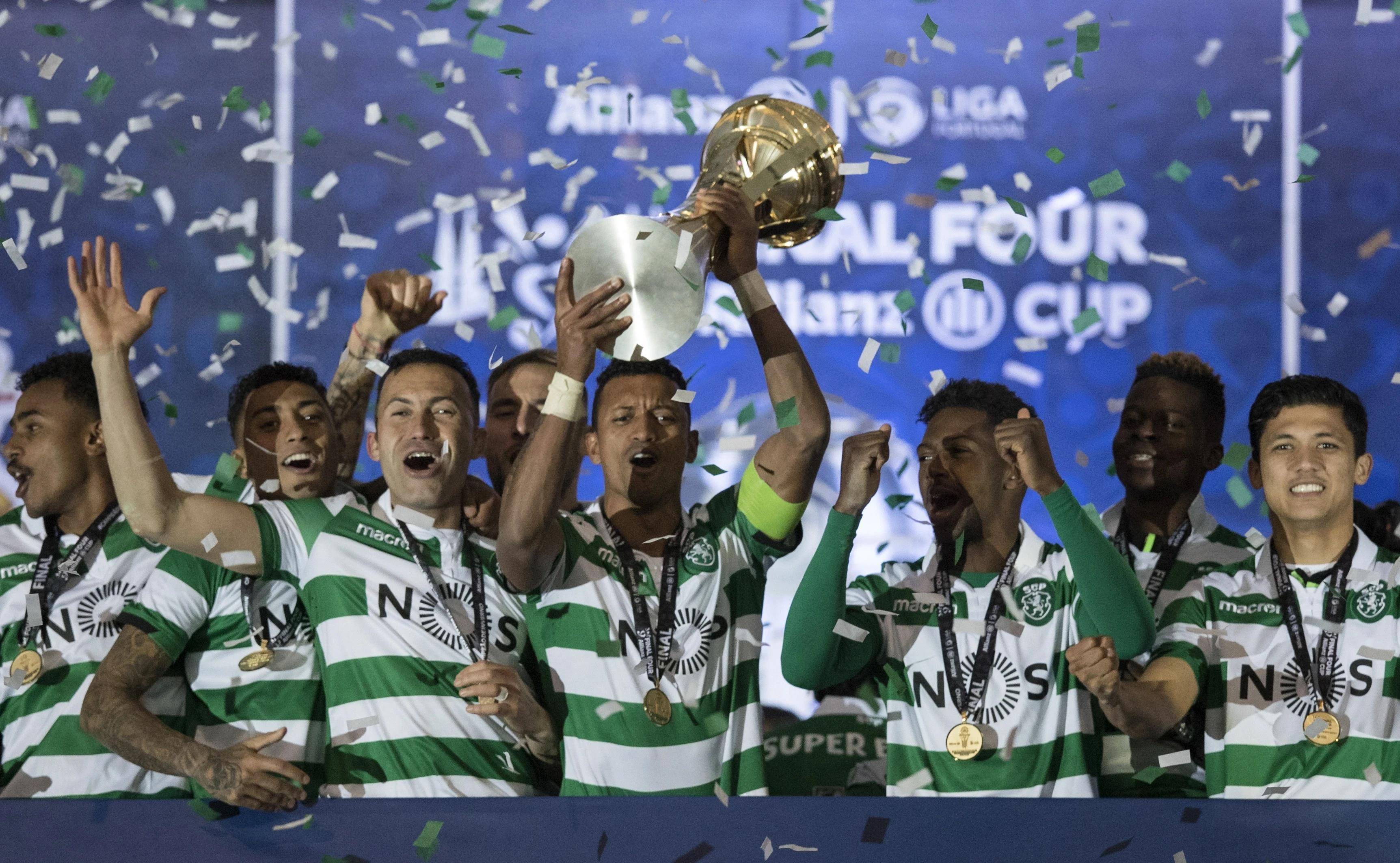 波兰轻取英格兰，恩昆库绝境逆转