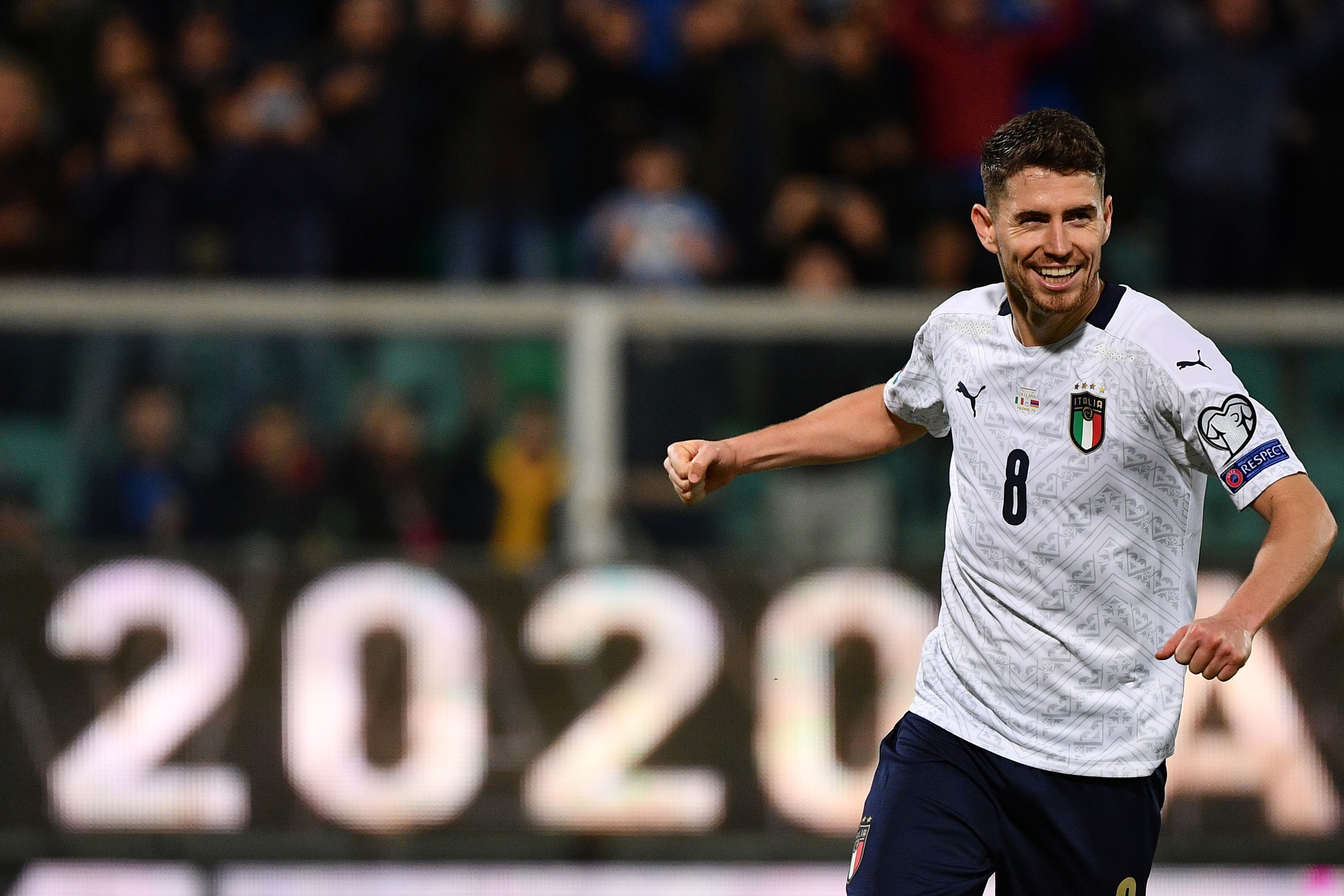 巴西险胜尤文，若日尼奥高光表现