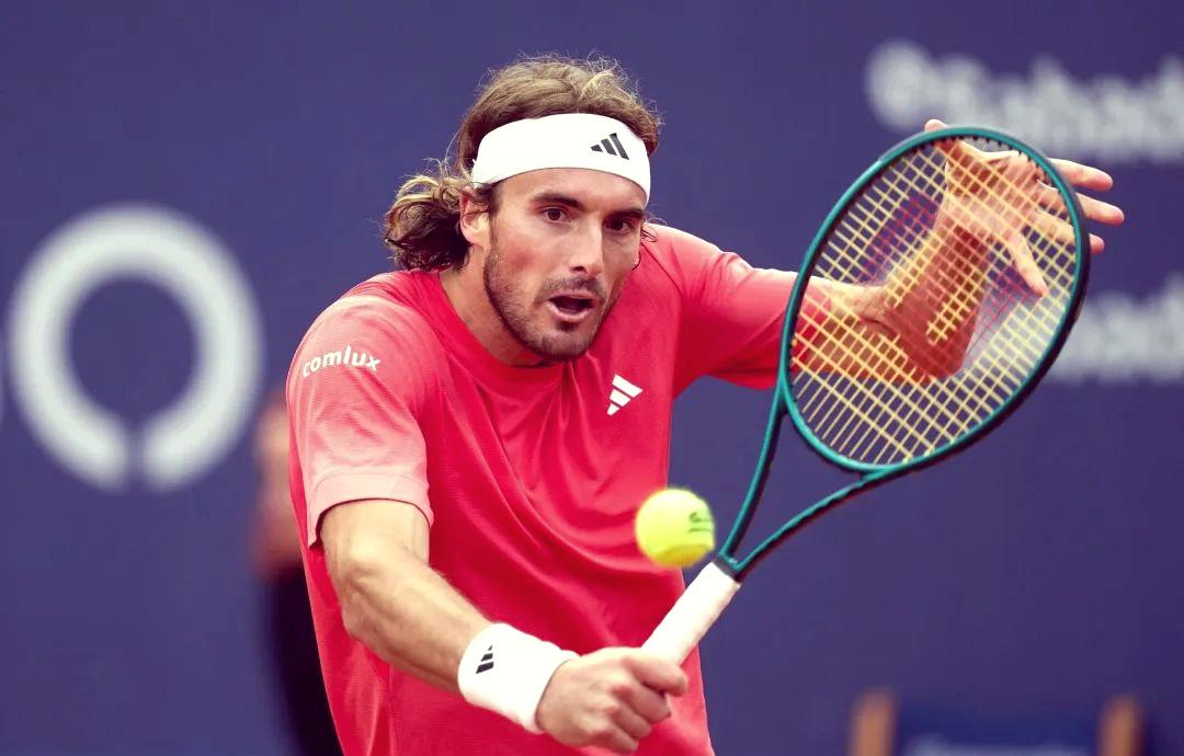 日本网球队碾压意大利网球队，西西帕斯送出助攻