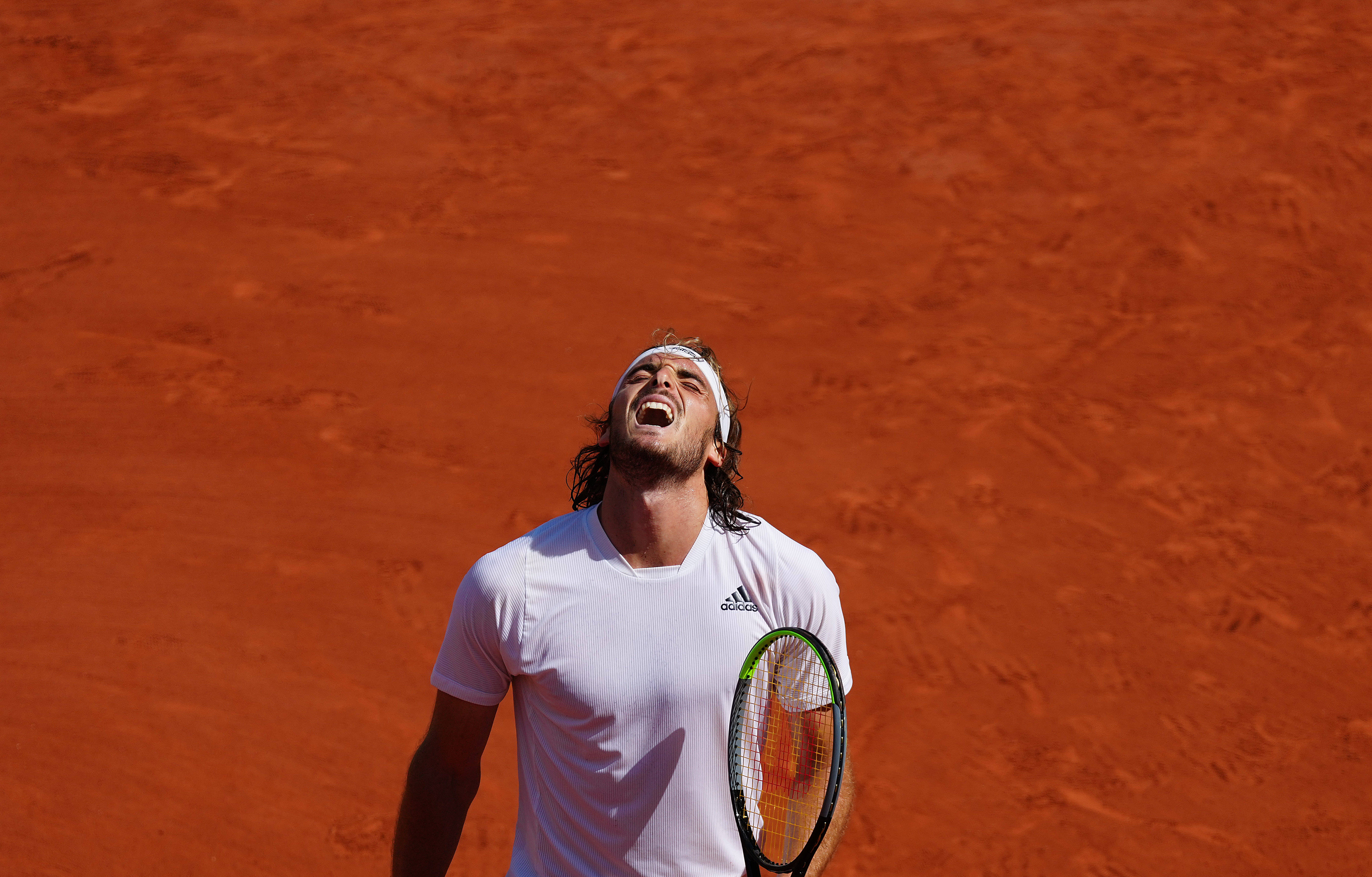 法网绝杀戴维斯杯，西西帕斯点燃赛场