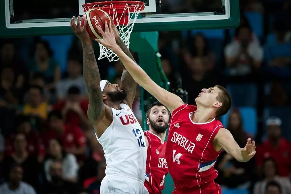 塞尔维亚男篮逆转意大利男篮，加里纳利制霸全场