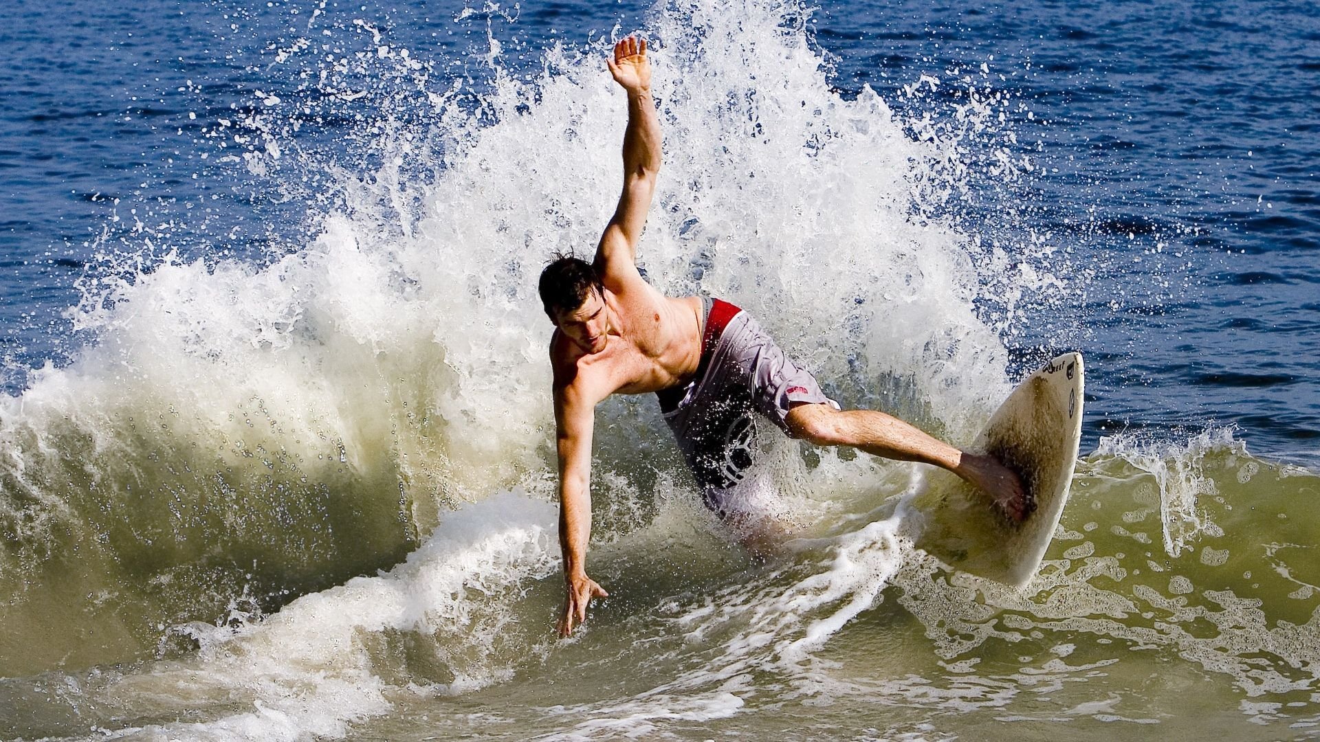 鏖战东瀛，银球破晓—许昕惊艳四座铸就经典对决