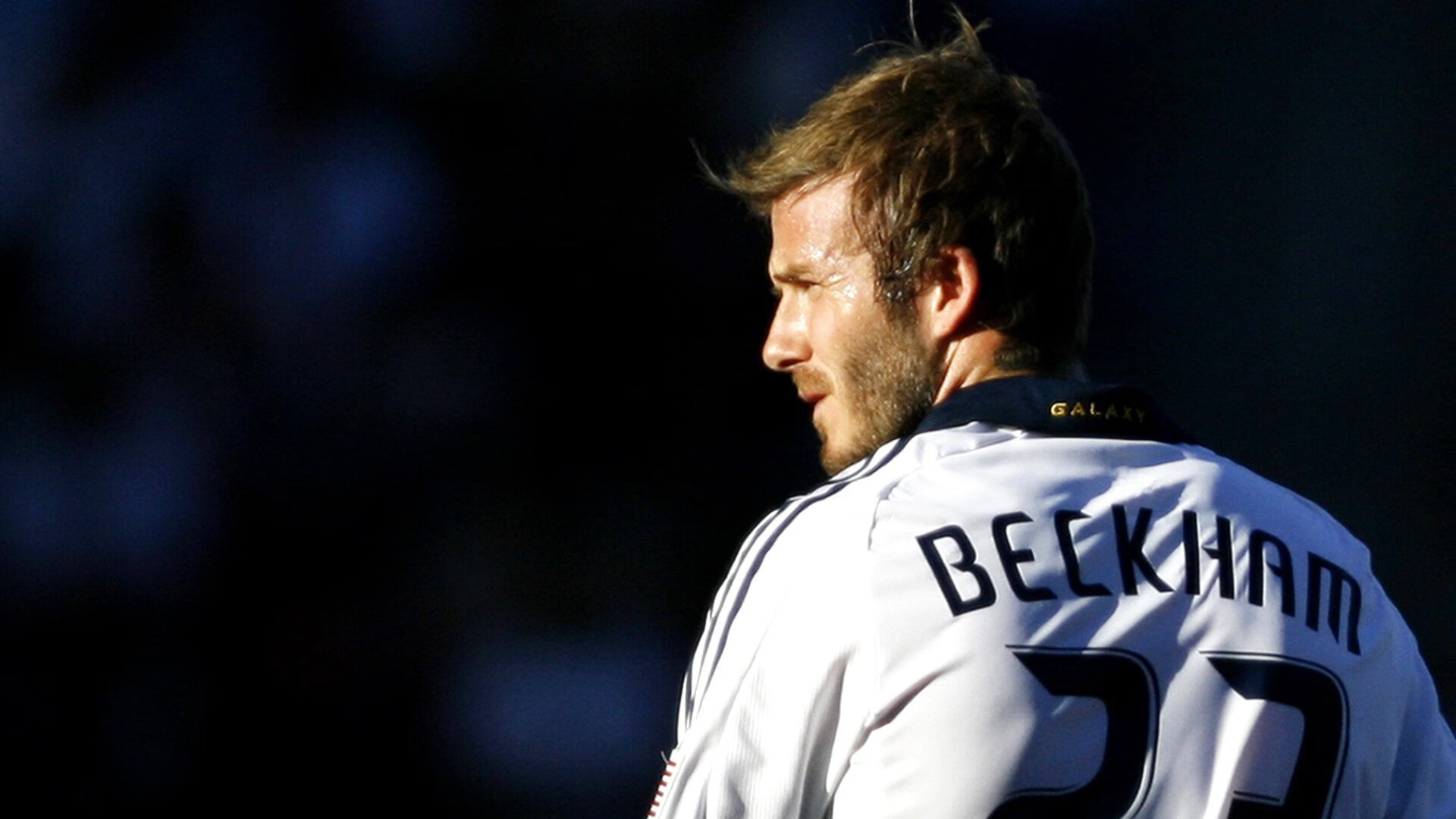 青岛队鏖战步行者，王哲林带队取胜