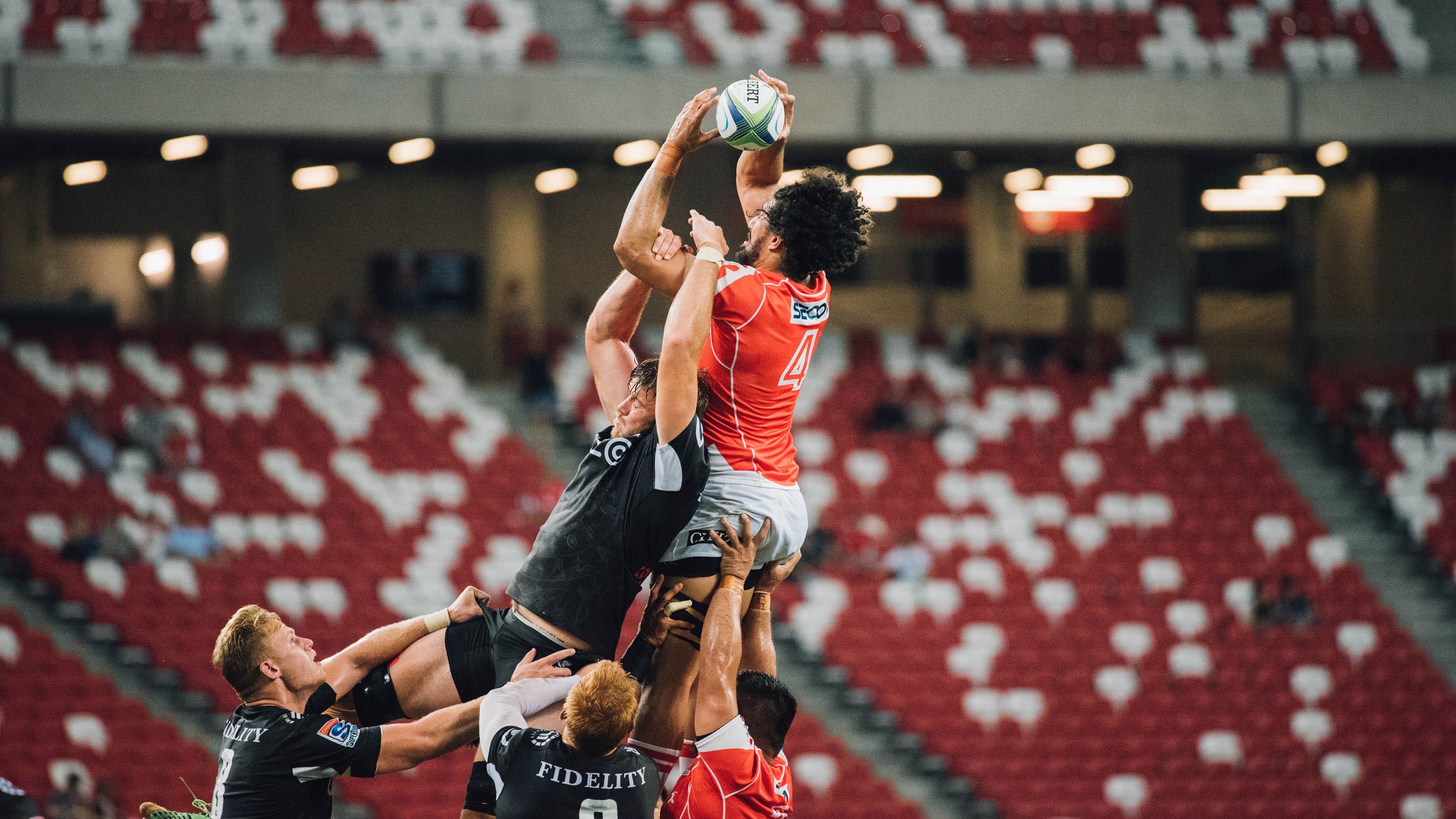 库尔图瓦，当北美夜色被一道闪电劈开